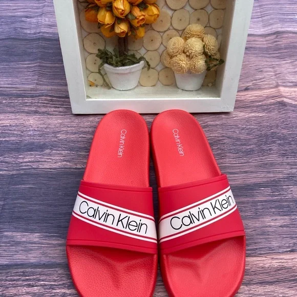 Calvin Klein Shoes Calvin Klein Womens Red Logo Cashira Round